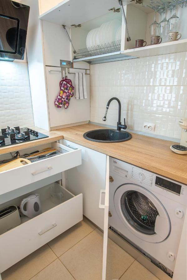 Apartamento Thenest Braşov Exterior foto